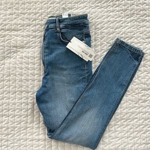 NWT Zara Skinny Light Wash Jeans Size 42/10